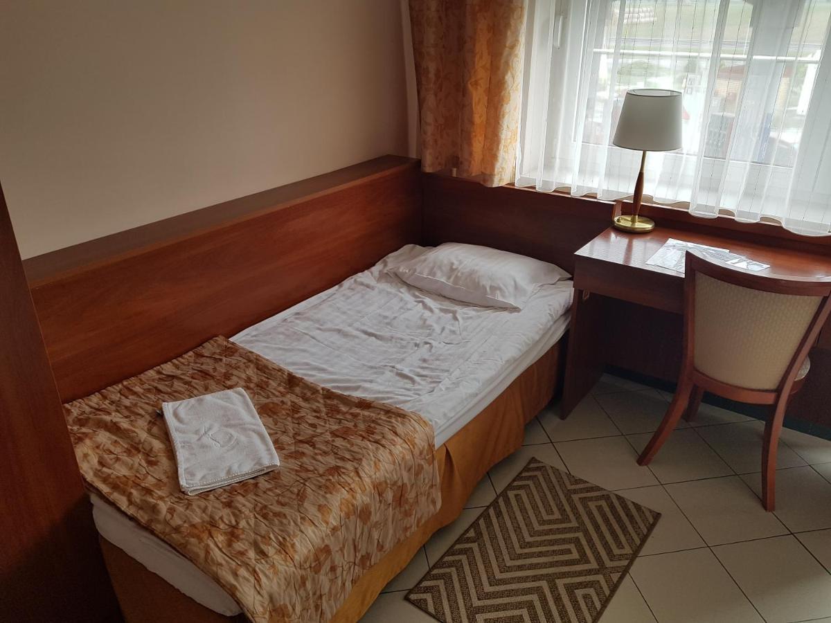 Motel Duet Granowo Екстериор снимка